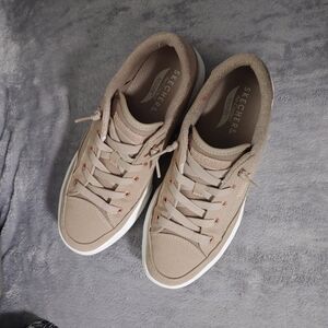 Skechers Women's Beige Lace-Up Sneakers